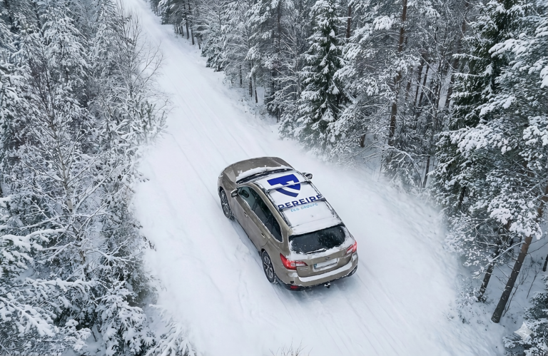 Neige, verglas et assurance auto : ce que votre contrat couvre réellement - pereire.co